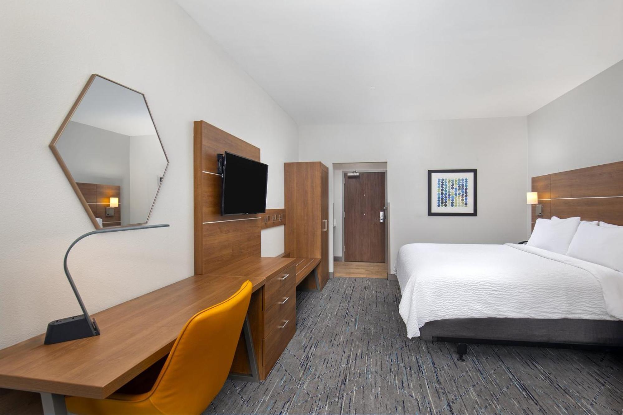 Holiday Inn Express & Suites - Carrollton West By Ihg Экстерьер фото