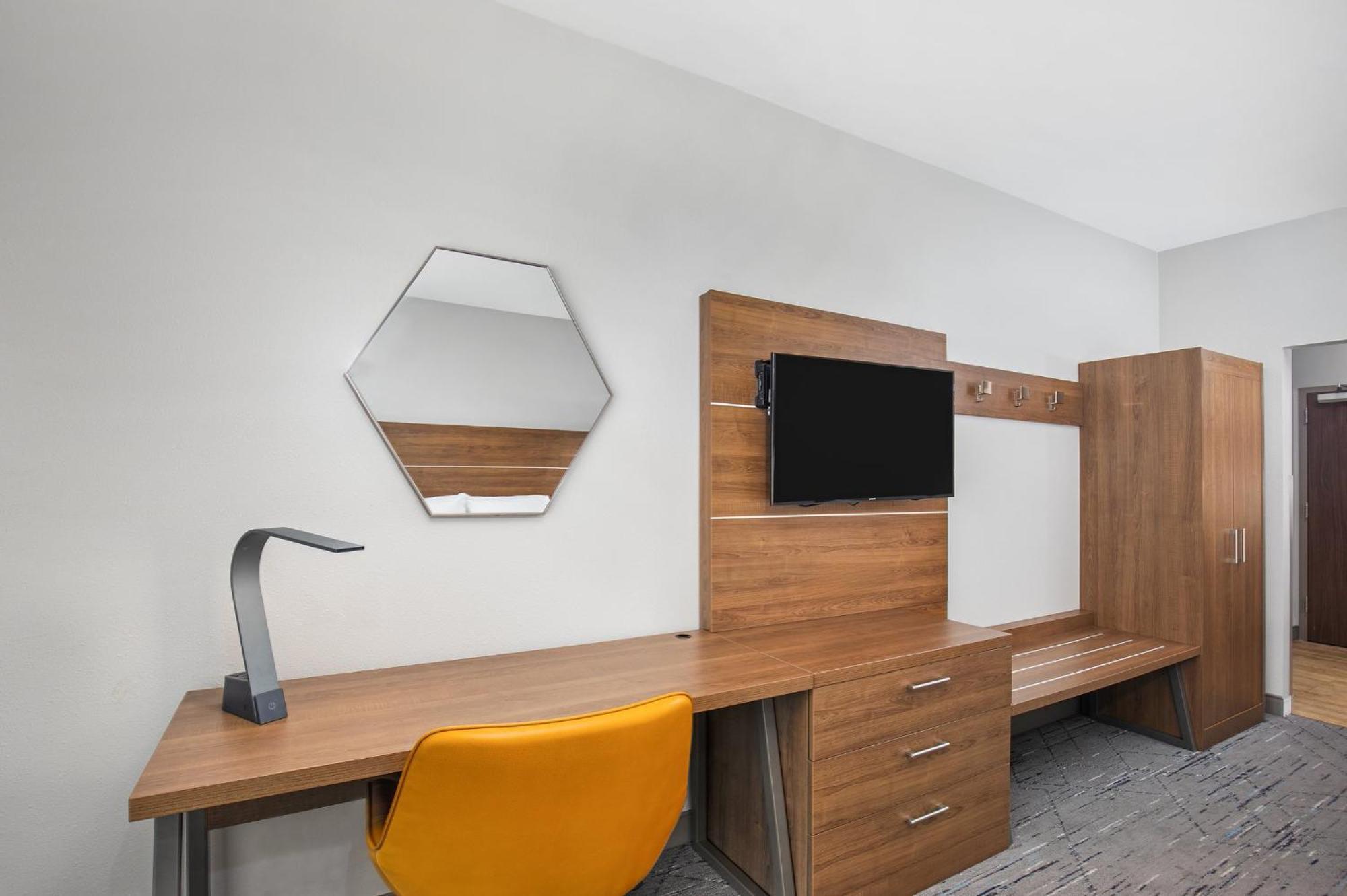 Holiday Inn Express & Suites - Carrollton West By Ihg Экстерьер фото